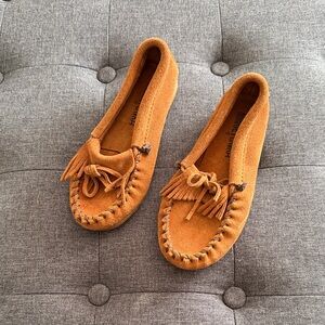 Minnetonka Tan Kids Moccasins